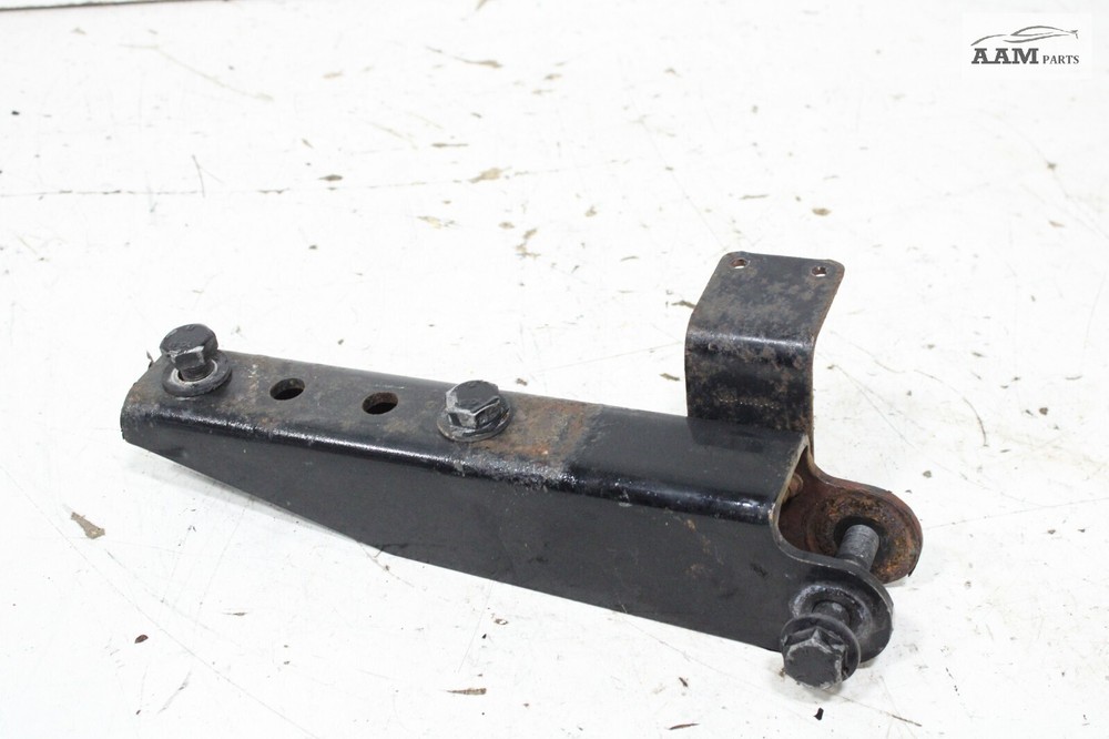 2018-2024 FREIGHTLINER CASCADIA FRONT LEFT SIDE LATERAL CONTROL ROD BRACKET OEM