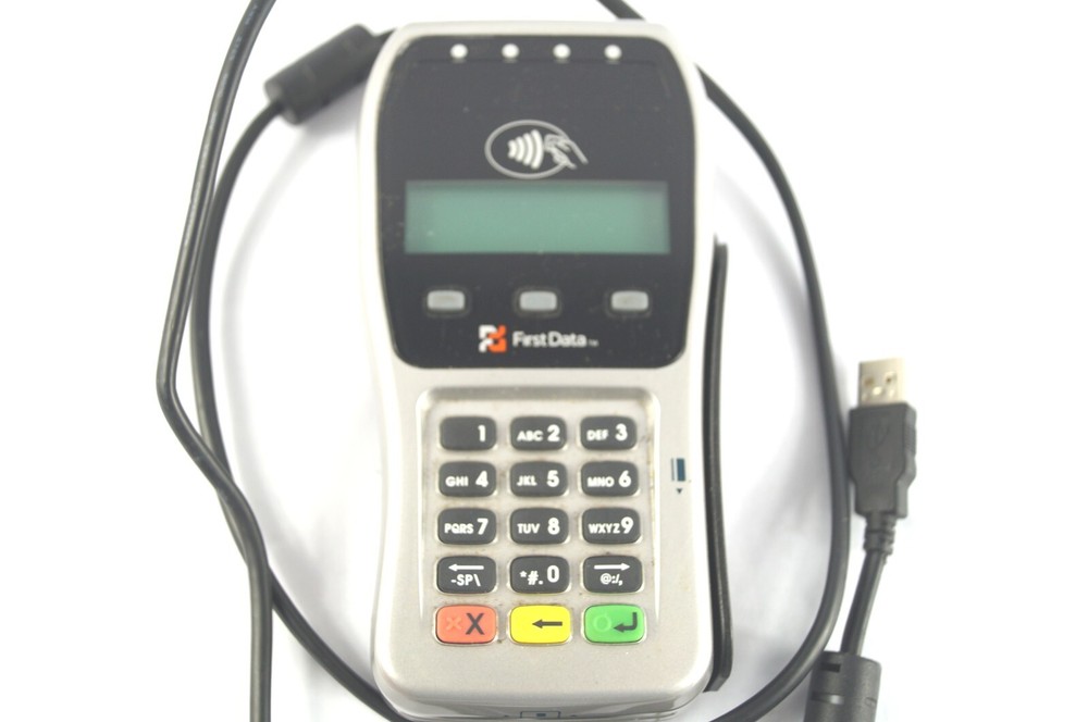 First Data FD-35 Credit Card Payment Terminal Comes From a WORKING System B321
