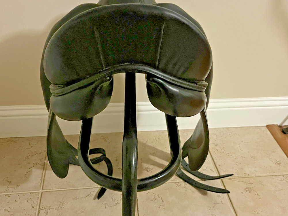 18" 2010 DEVOUCOUX MENDIA monoflap Dressage Saddle-Medium Tree