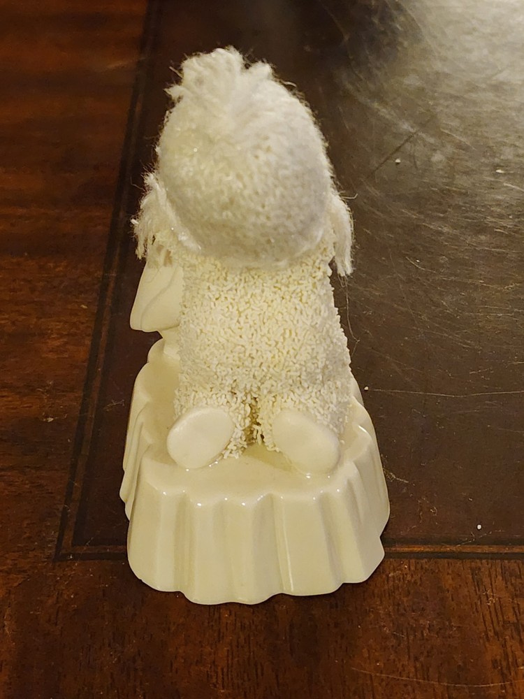 282. Department 56 Snowbabies, Penguin Squeeze
