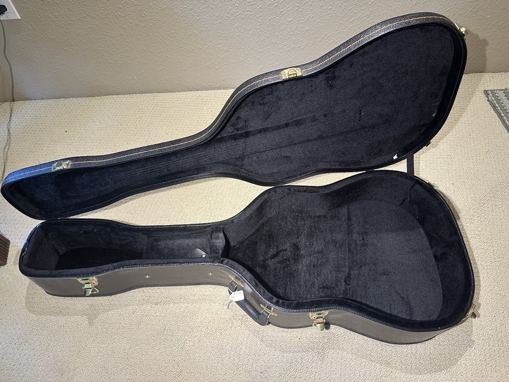 O’Cuilleain Acoustic Guitar