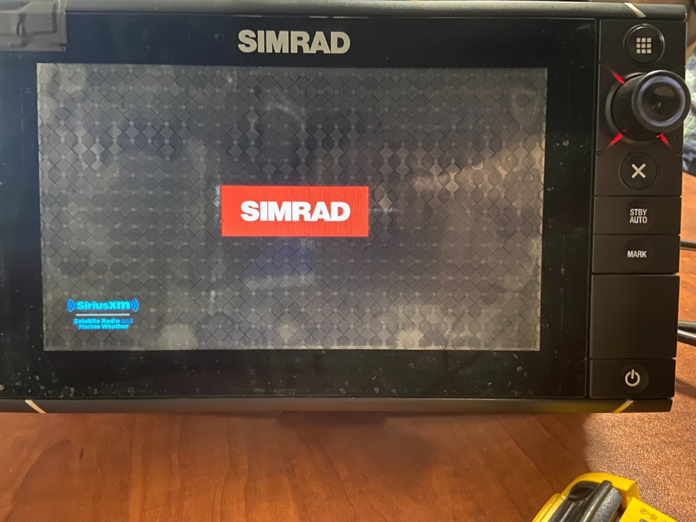 Simrad NSS9 Evo2 9" Touchscreen MFD Chartplotter with Power Cord, READ DESCRIP.