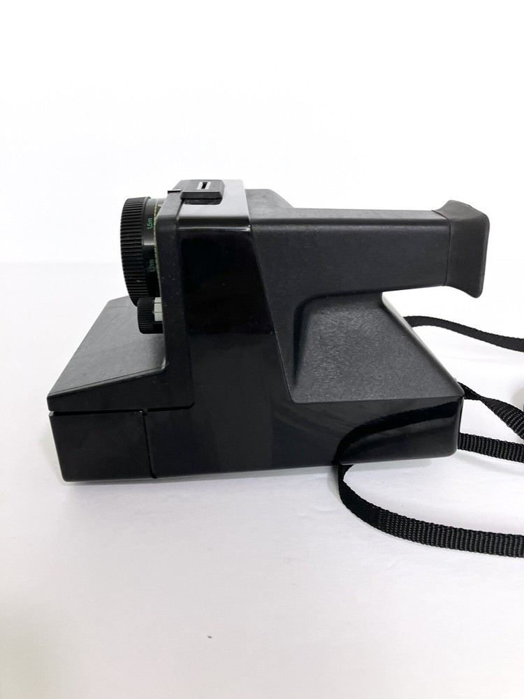 VTG Polaroid SX-70 Pronto! Land Camera With Strap UNTESTED