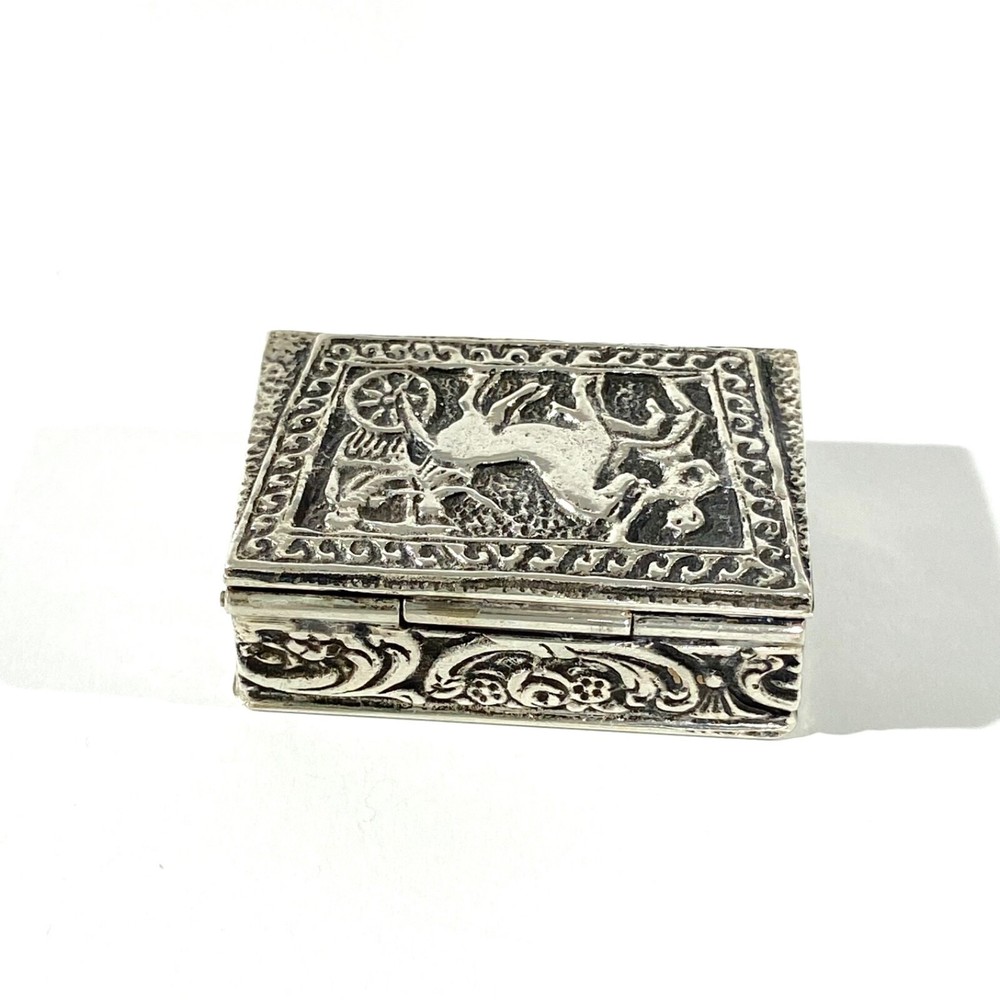 Vintage Solid Silver Italian Pillbox , Hallmarked with ancient romans scene