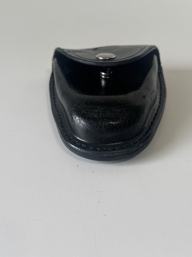 Gould & Goodrich Single Handcuff Case