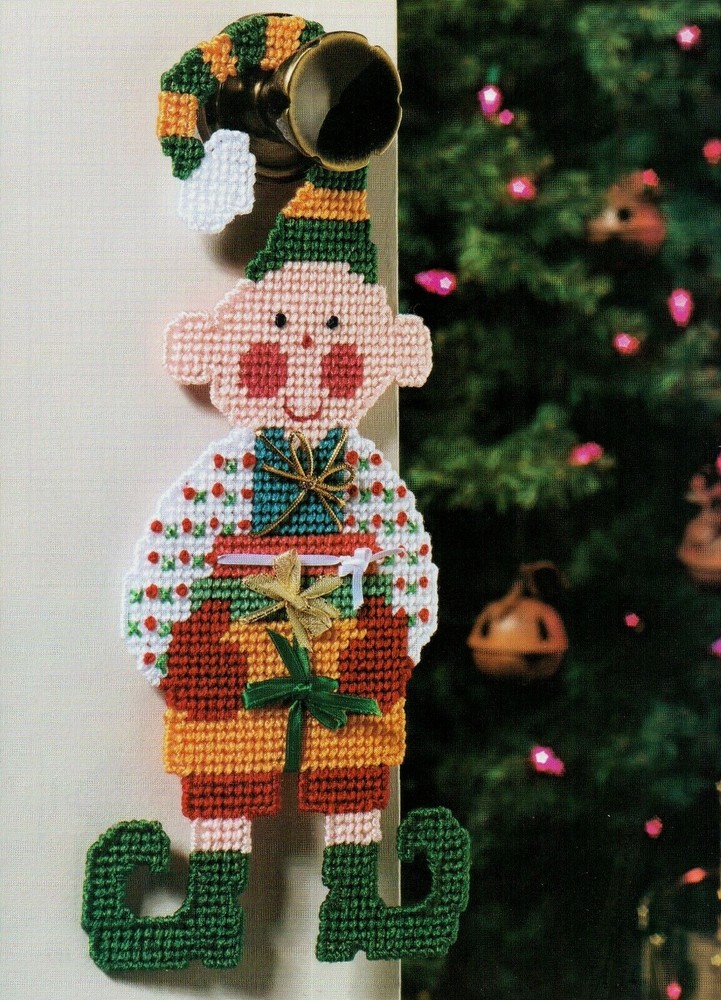 HAPPY ELF DOOR HANGER CHRISTMAS PLASTIC CANVAS PATTERN INSTRUCTIONS
