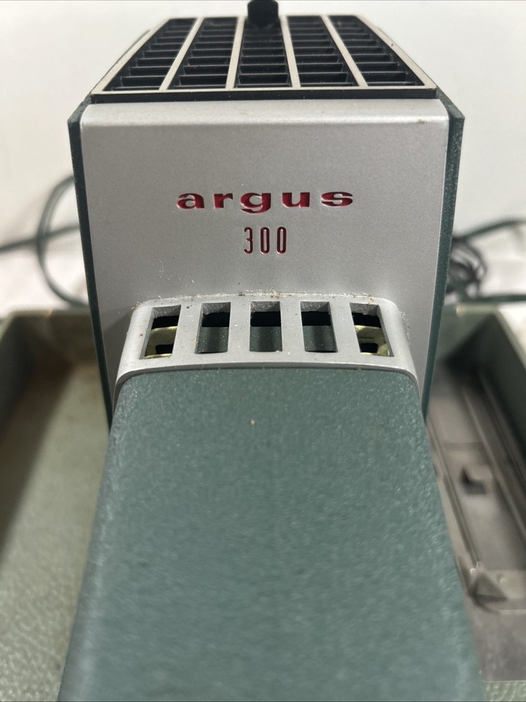 Vintage Argus 300 Automatic Slide Projector w/ Case • Untested Retro Photo