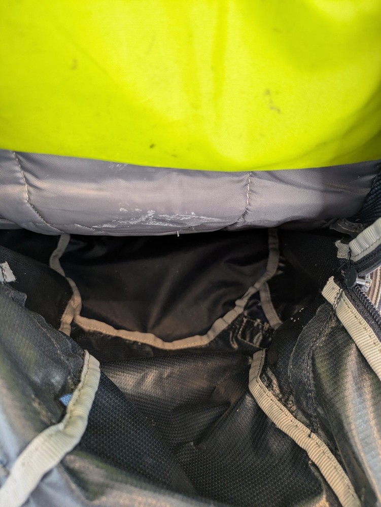 Camelbak Day Star 16 Hydration Backpack, NO hydration bladder Mesh Back Hiking