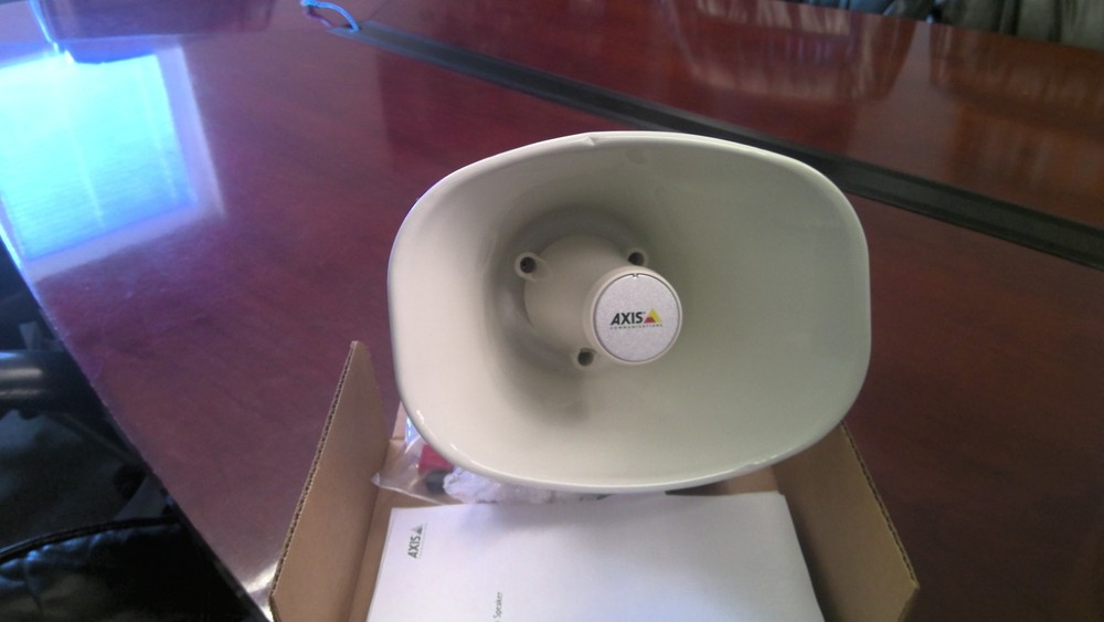 axis c1310-e network horn speaker 2-Qty