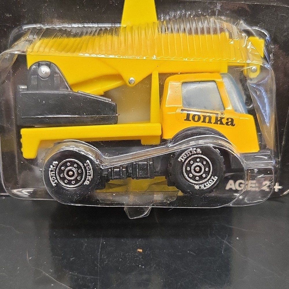 Tonka Ramblers Construction Vehicles Yellow Plastic Ages 4-7