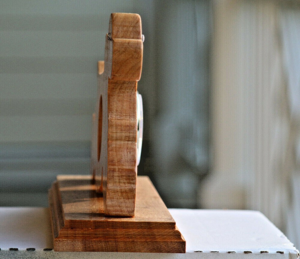 Clock Quartz Shelf/mantel solid figured Maple COCKER SPANIEL 3A batt,7.25" tall