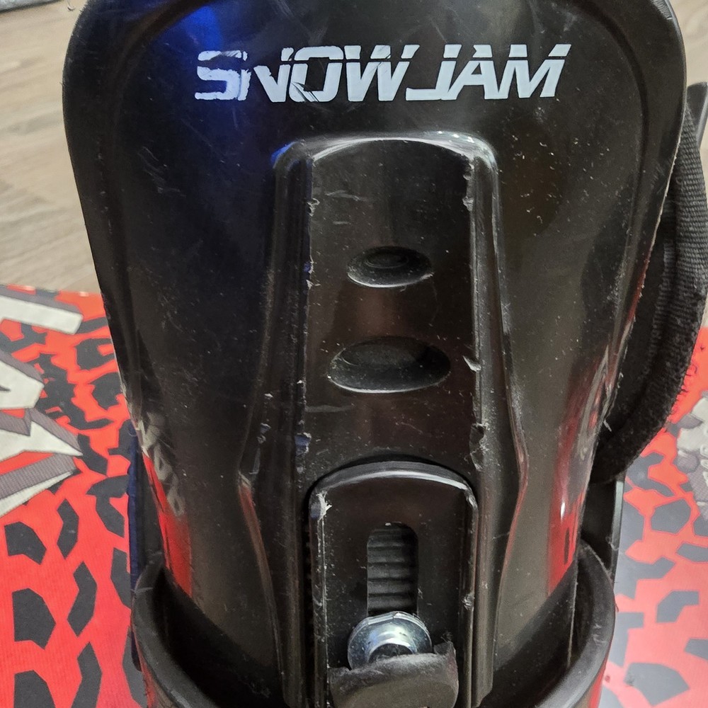 Lamar Bender Snowboard Size 109 CM with Medium - Large Snowjam Bindings