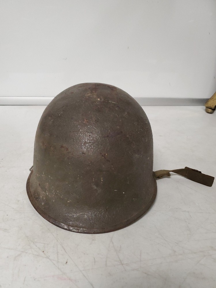 U.S WWII M1 HELMET ?