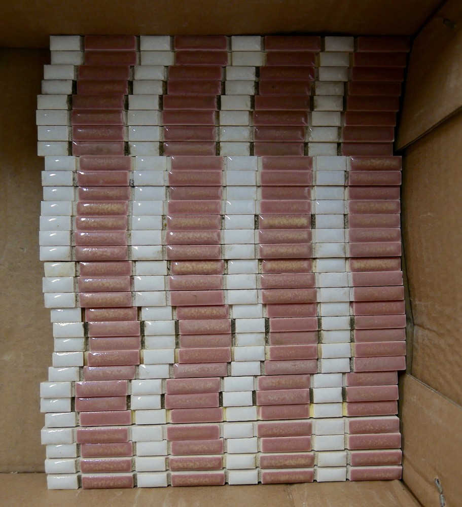Striped Tile Liner-Tan and White