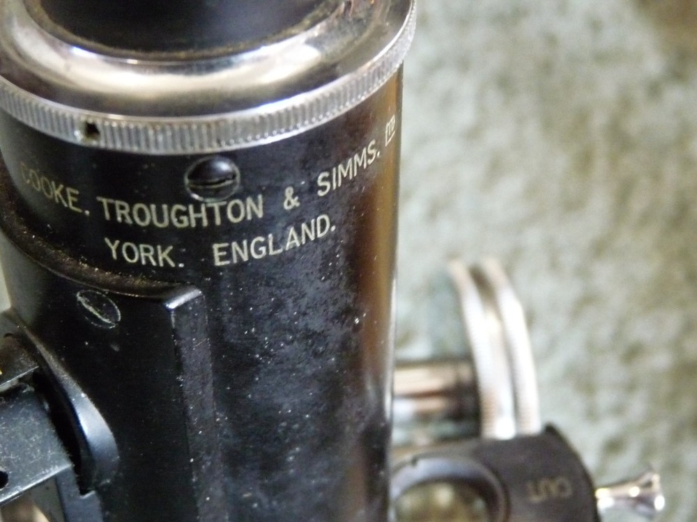COOKE TROUGHTON SIMMS MICROSCOPE WITH CASE 14-890