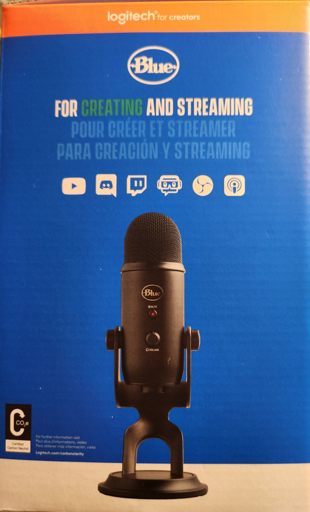 Logitech Creators Blue Yeti USB Microphone for Gaming, Streaming & Podcasts