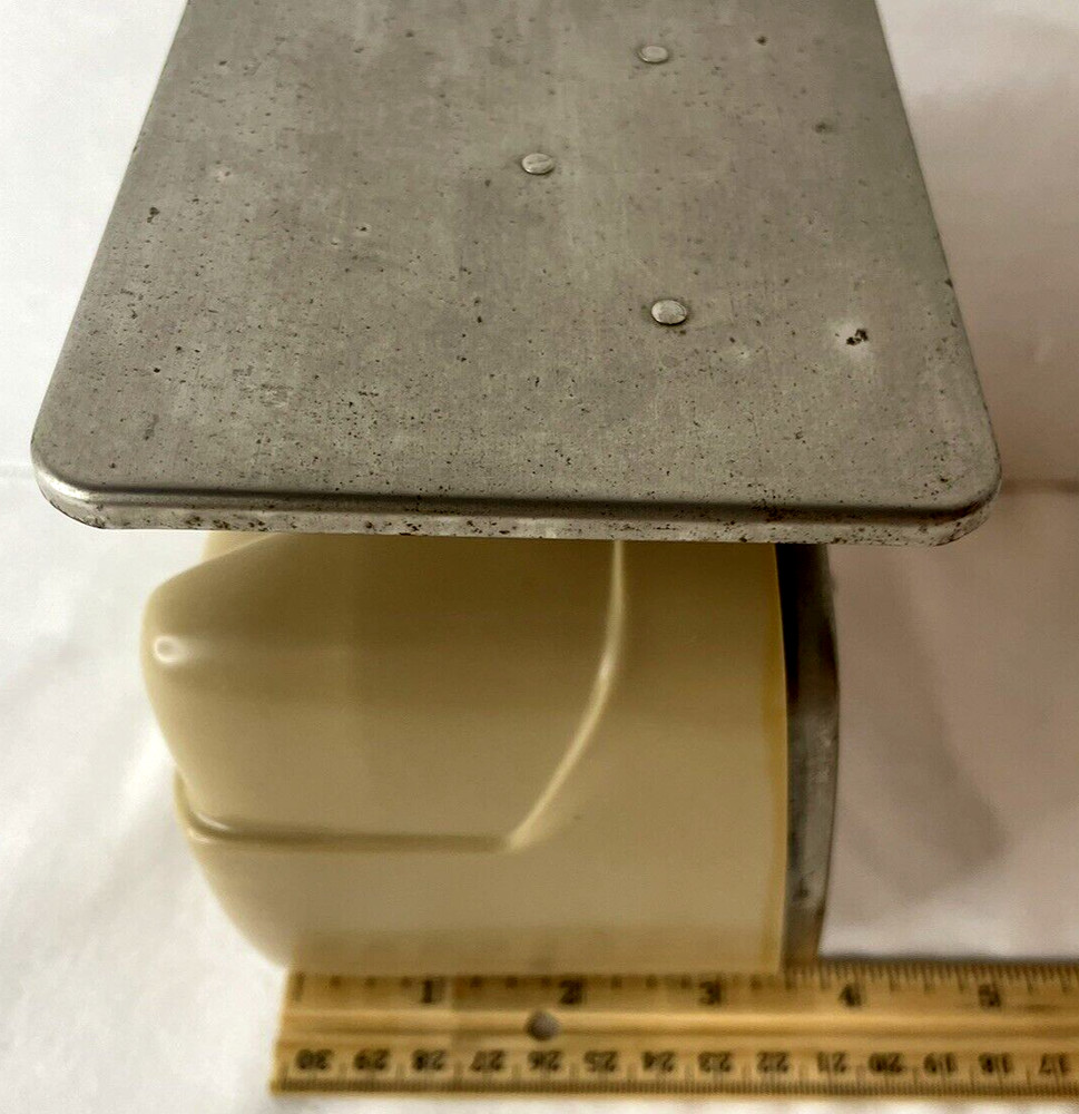 Vintage Postage Scale Pelouze 1988 Model Z5