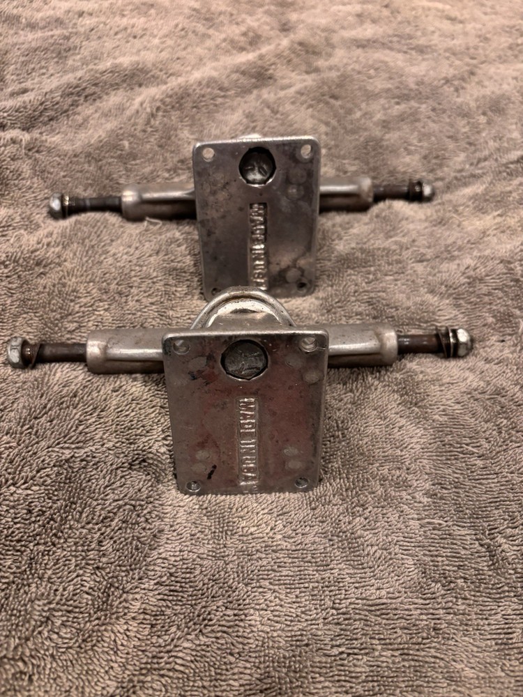Original Stage 2 Independent Skateboard Trucks