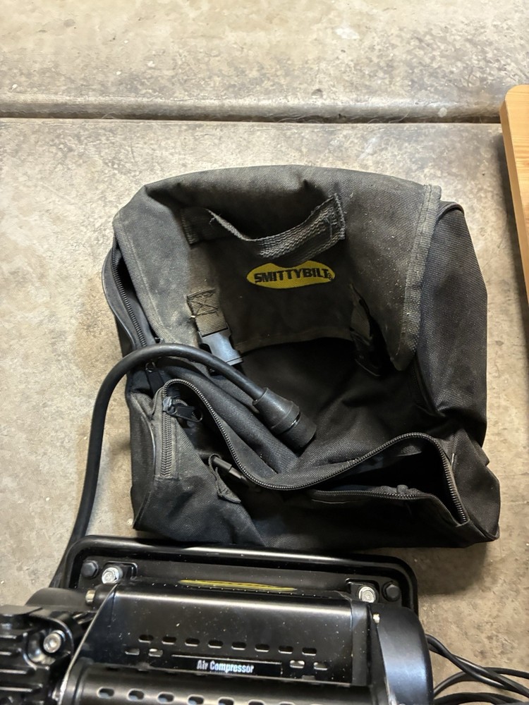 smittybilt air compressor Used Twice Practically New Still.