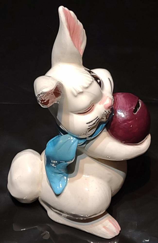 Vintage Ceramic Easter Bunny Atlantic Mold White Rabbit Winking Bunny