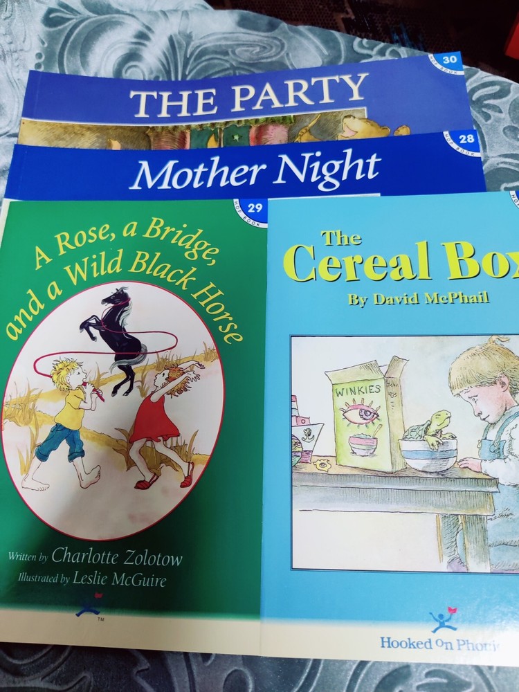 Hooked on Phonics Learn to Read Level 5 Complete Box Set with Workbook