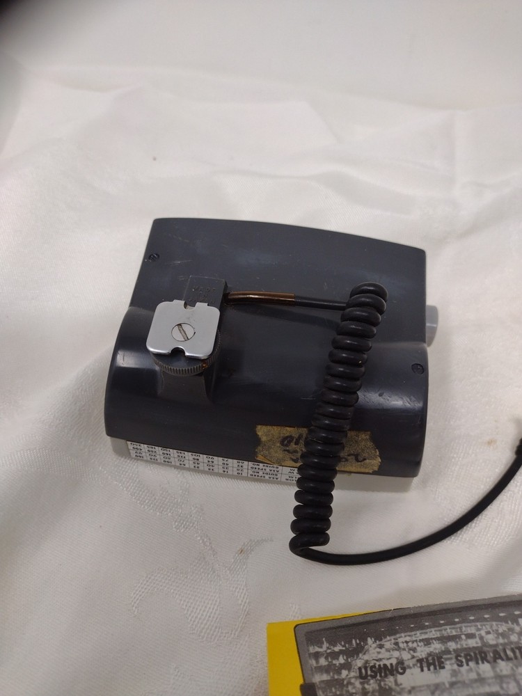 Vintage Spira-Lite Flash Unit With Cables Used