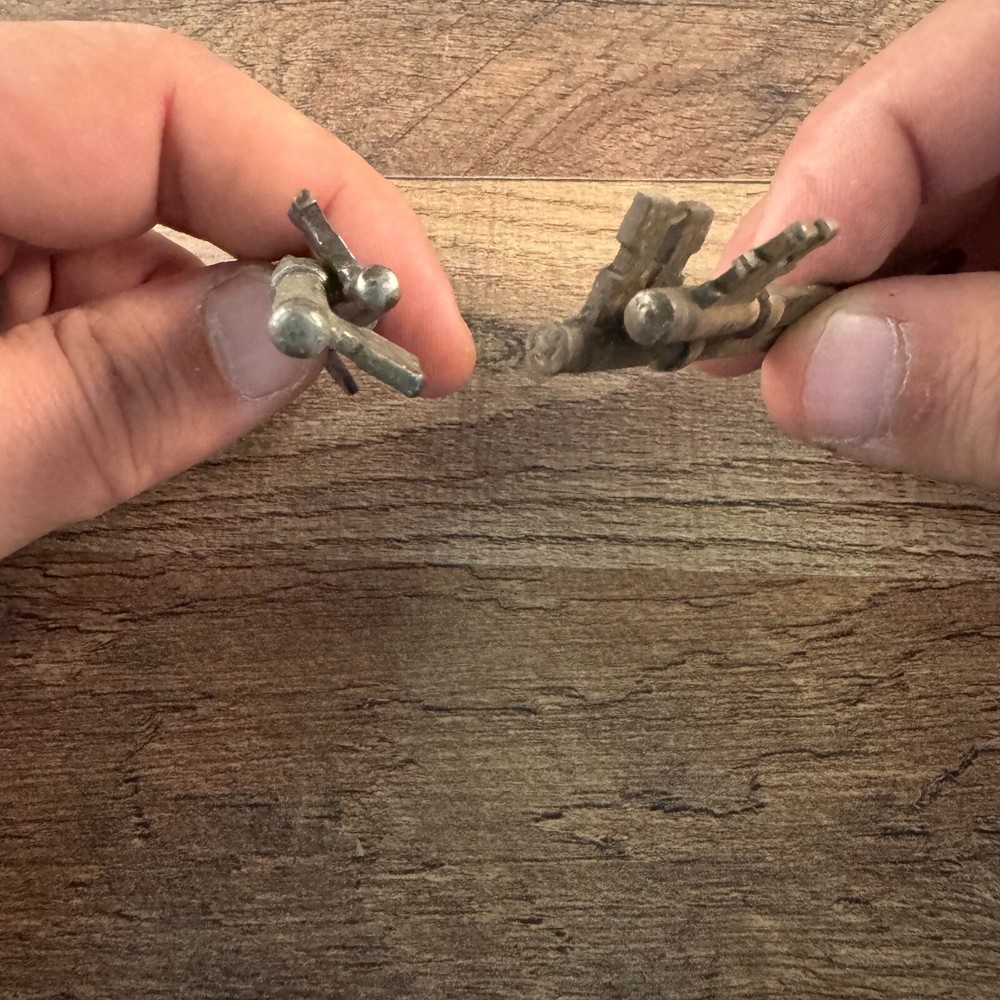 4 Piece Lot Antique Skeleton Keys