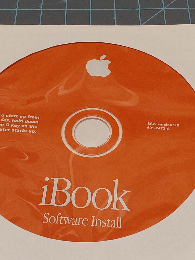 OS 9.0 Installation disc for iBook