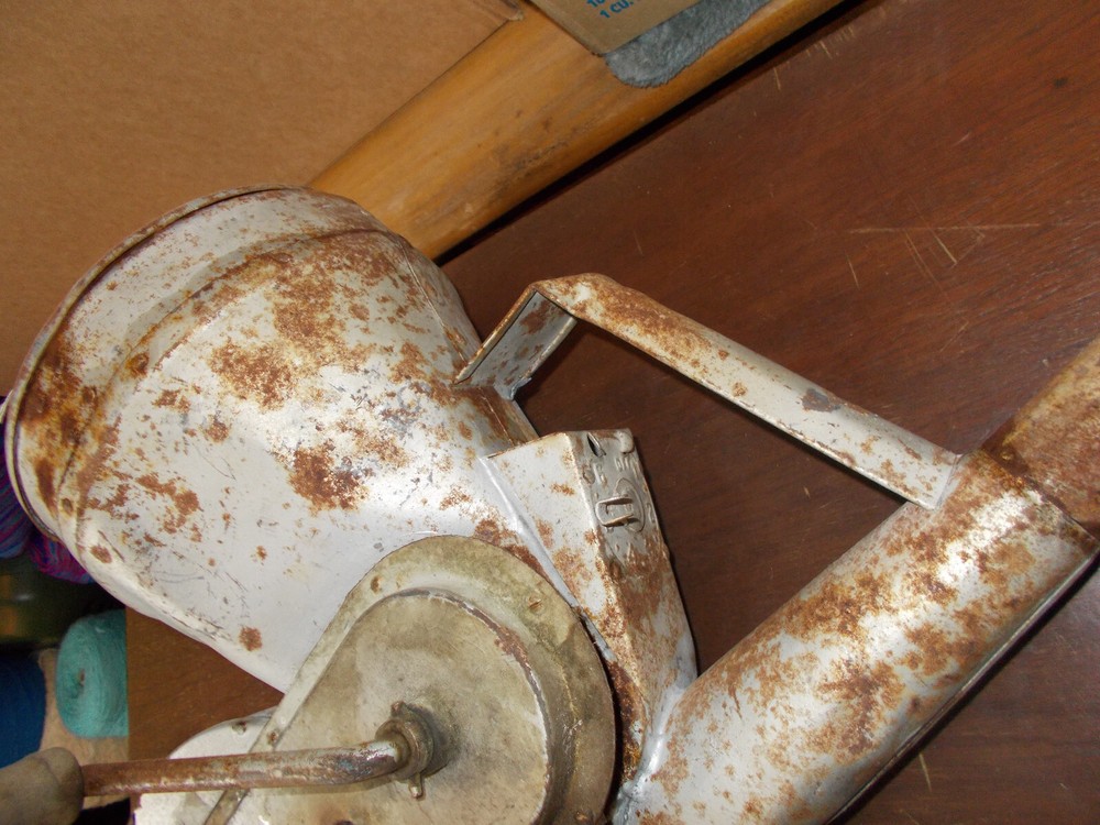 Antique Seed/Fertilizer Spreader with Hand Crank