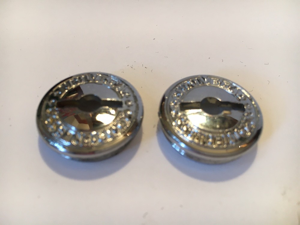 Univega Cotterless Crankset Dust Caps Nice Overall Condition