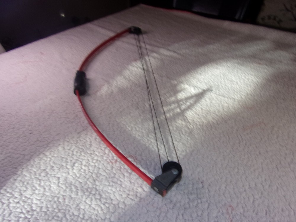 Red/Black Youth Compound Bow