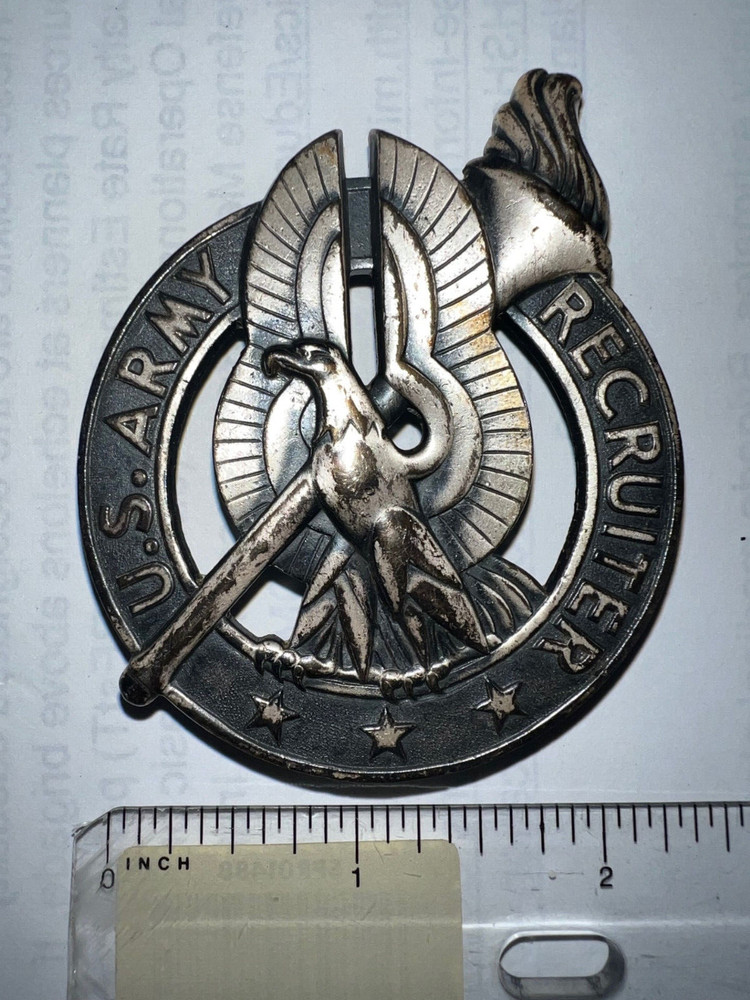 U.S. Army Basic Recruiter Identification Badge, older version, good used shape
