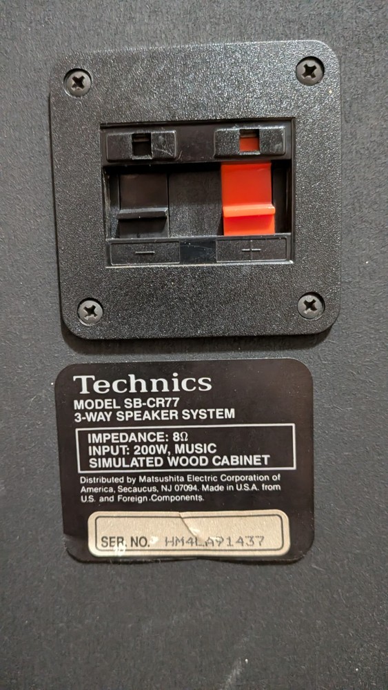 Technics Vintage Speaker Cabinets With Speaker Wire And Amplifier Receiver