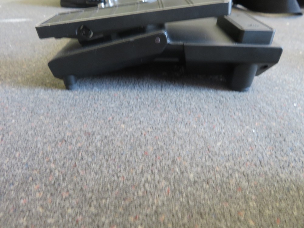 Black Line 6 Pod Go Wireless Guitar Multi-Effects Processor Pedal