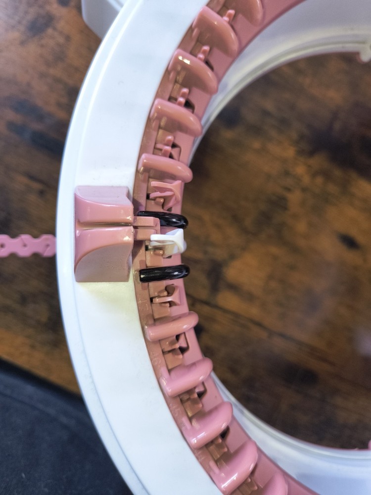 Sentro Magic Loop Loom Knitting Machine No. 843 with Accessories