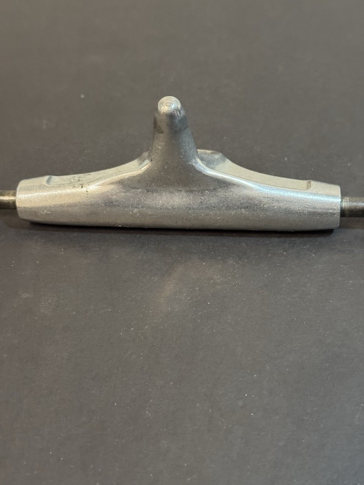 Used Skateboard Trucks