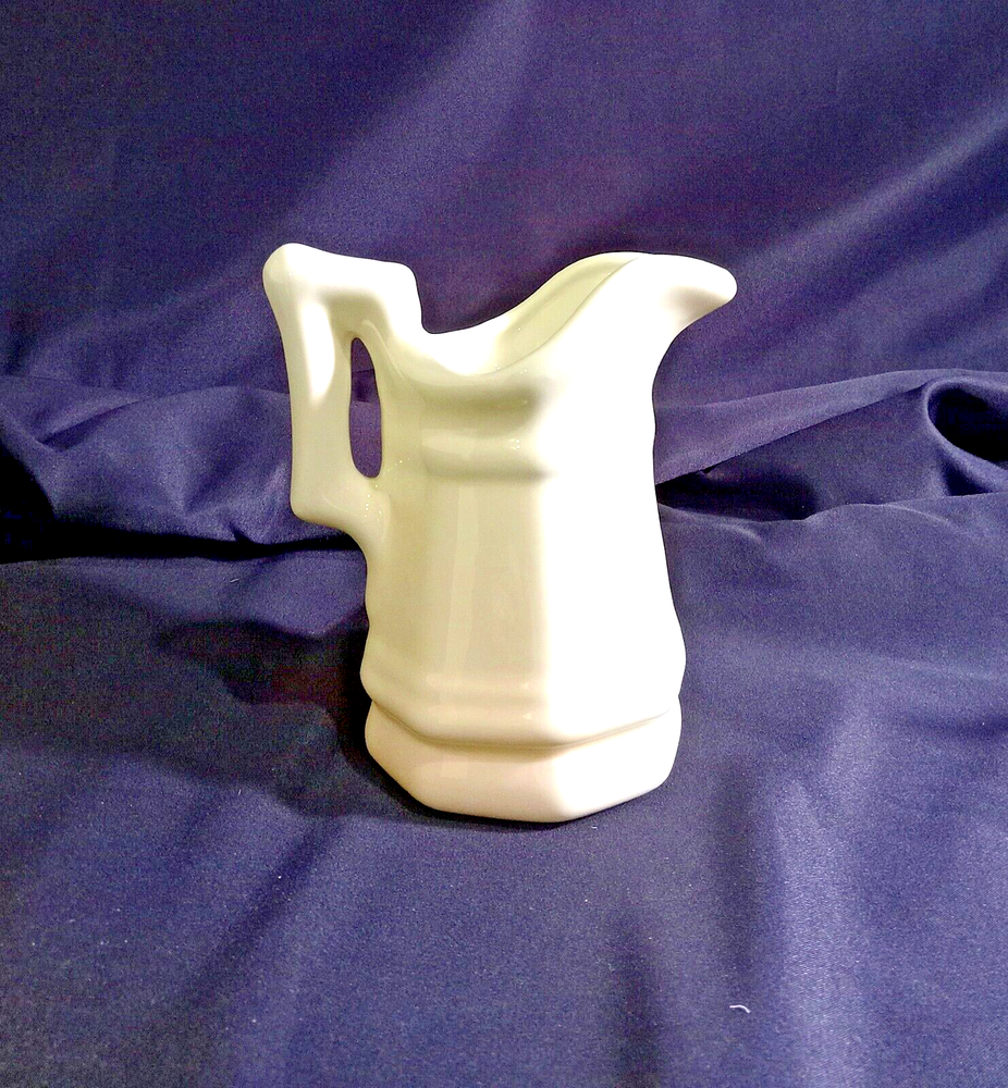 Lovely Ceramic Colonial Creamer & Covered Sugar Dish ~ Note Batwing Handles
