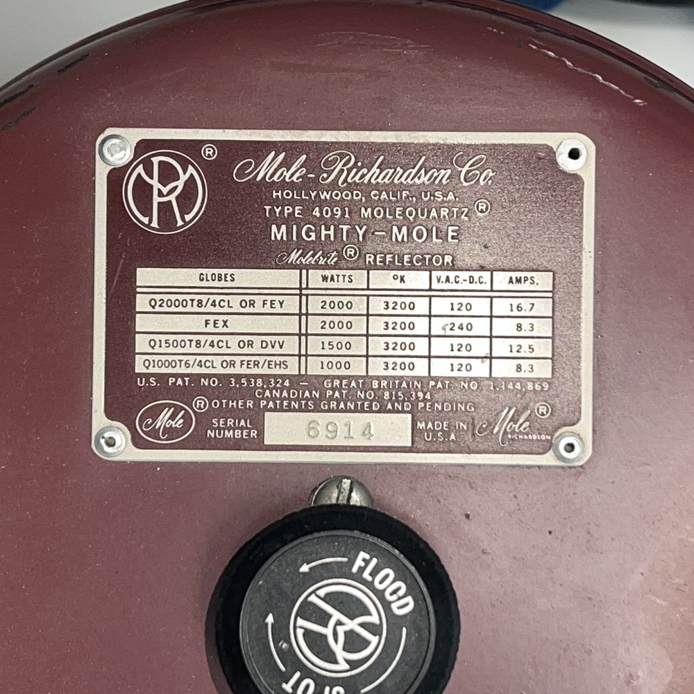 Mole Richardson Mighty-Mole 2000W Flood Light (Type 4091)