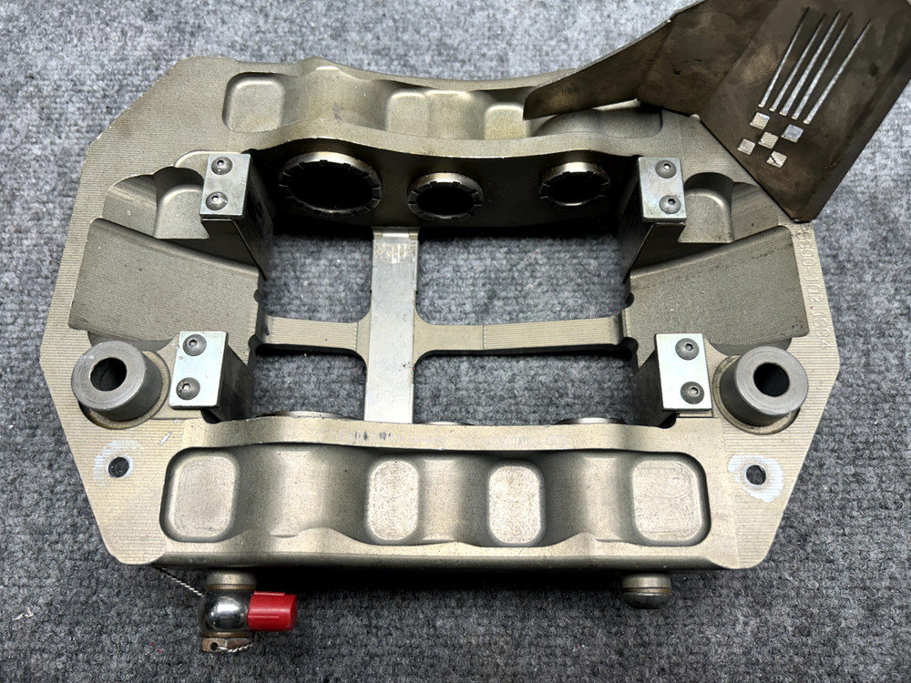 AP Racing CP5890 6 Piston Nascar Front Caliper