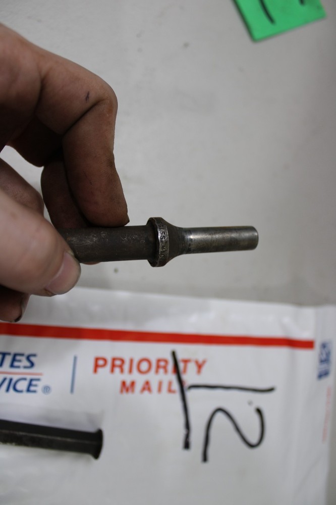 Mac Tools Hand Chisel c28 and c16 and mac Air hammer bit 8C
