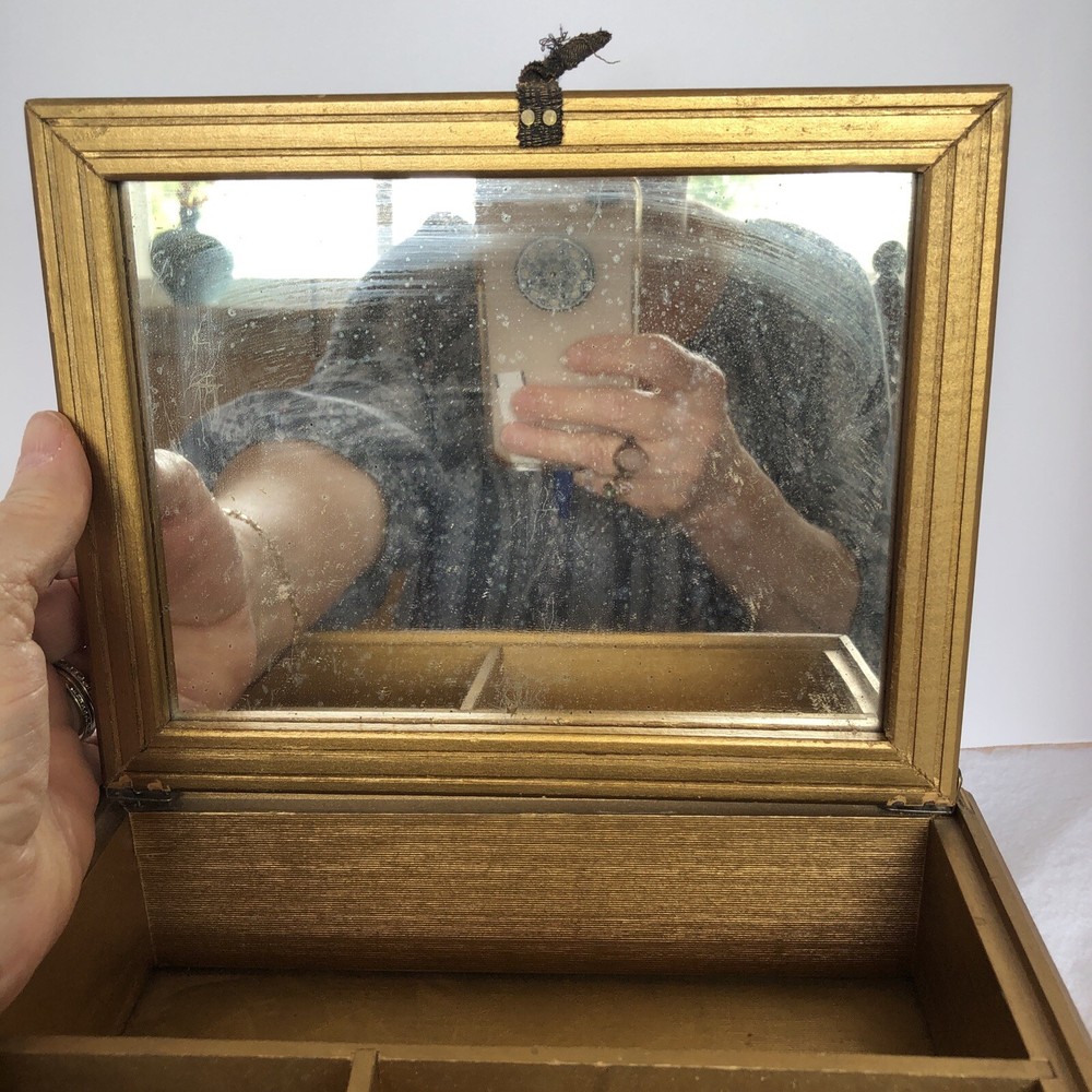 antique makeup box made 1929