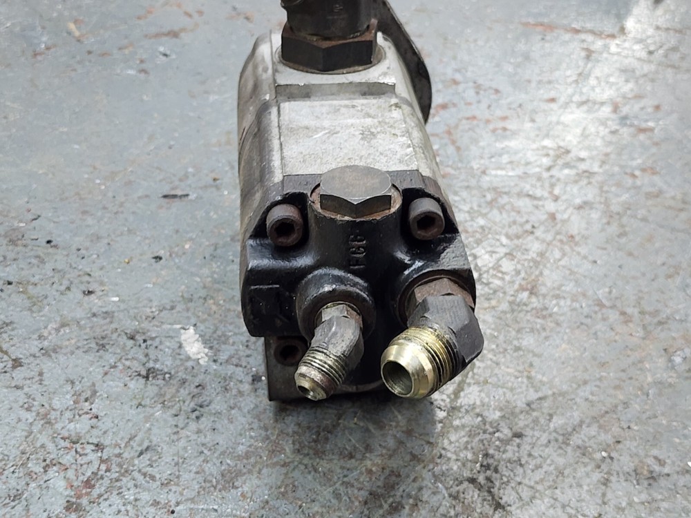 Sauer Danfoss HYDRAULIC PUMP