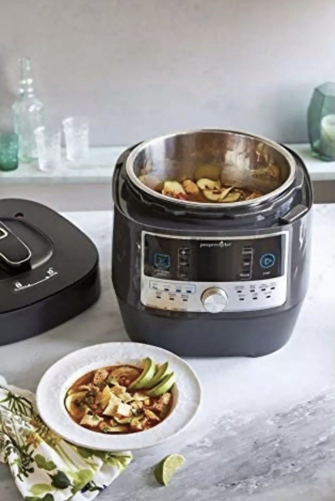 Pampered Chef: QUICK COOKER - BRAND NEW.!!!