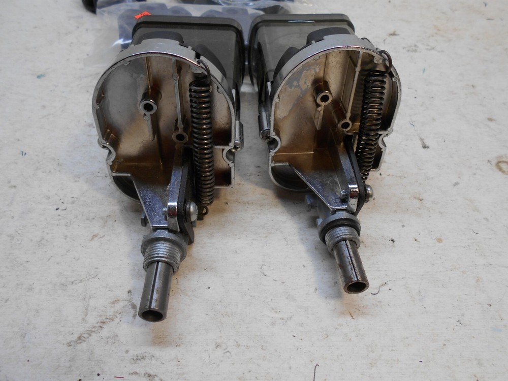 2 lee pro auto disc powder measures + 14 disc reloading