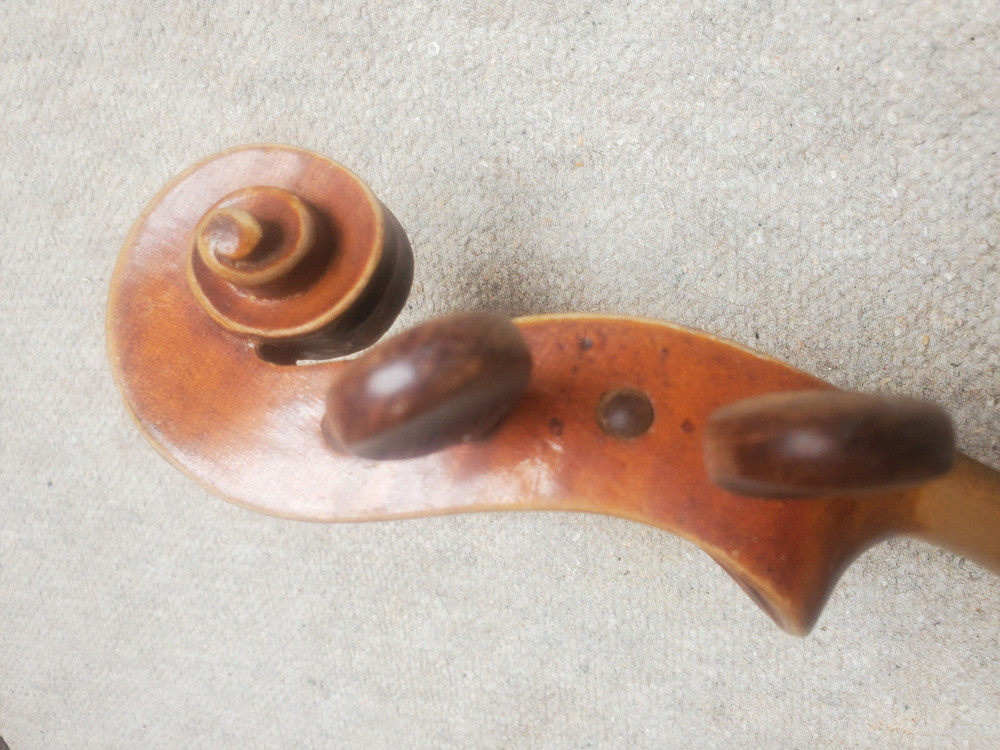 Nice old Viola, 65cm, needs service