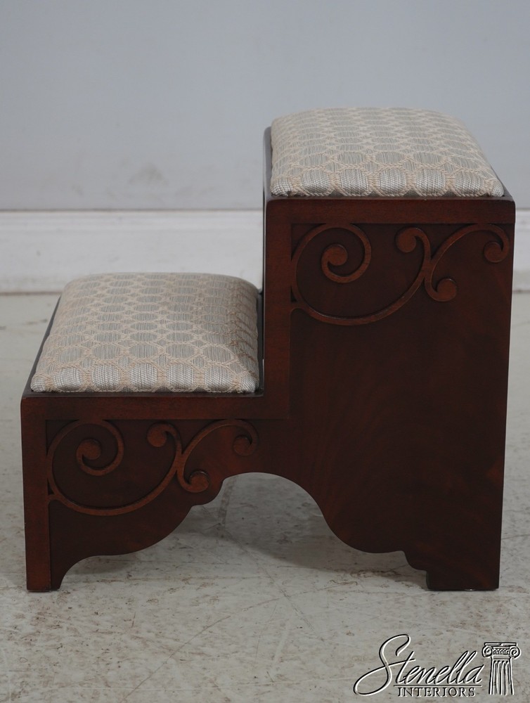69512: Chippendale Style Mahogany Bedsteps