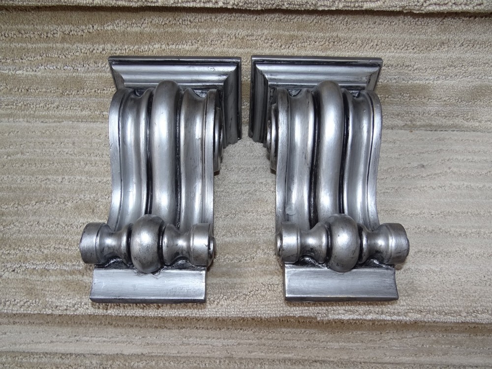 Pair of Vintage Corbels / Shelf Brackets - Scroll Design