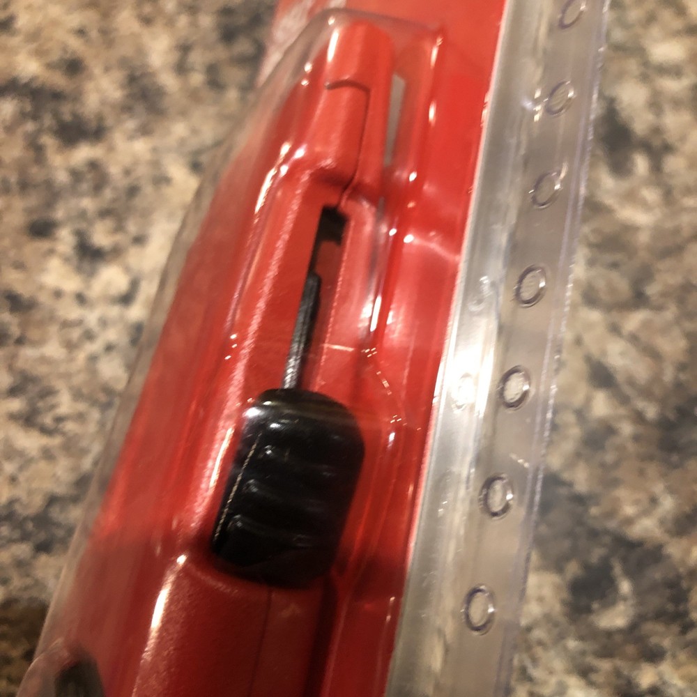 Milwaukee Tool Self Retracting Utility Knife