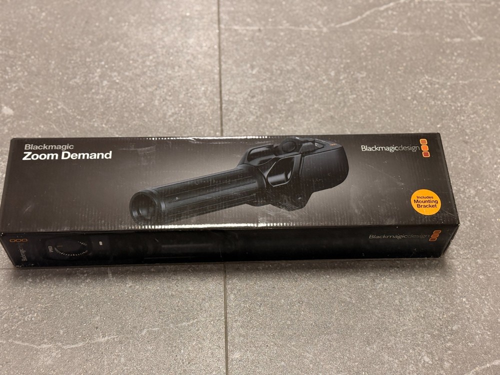 Blackmagic Zoom Demand ( Open Box)