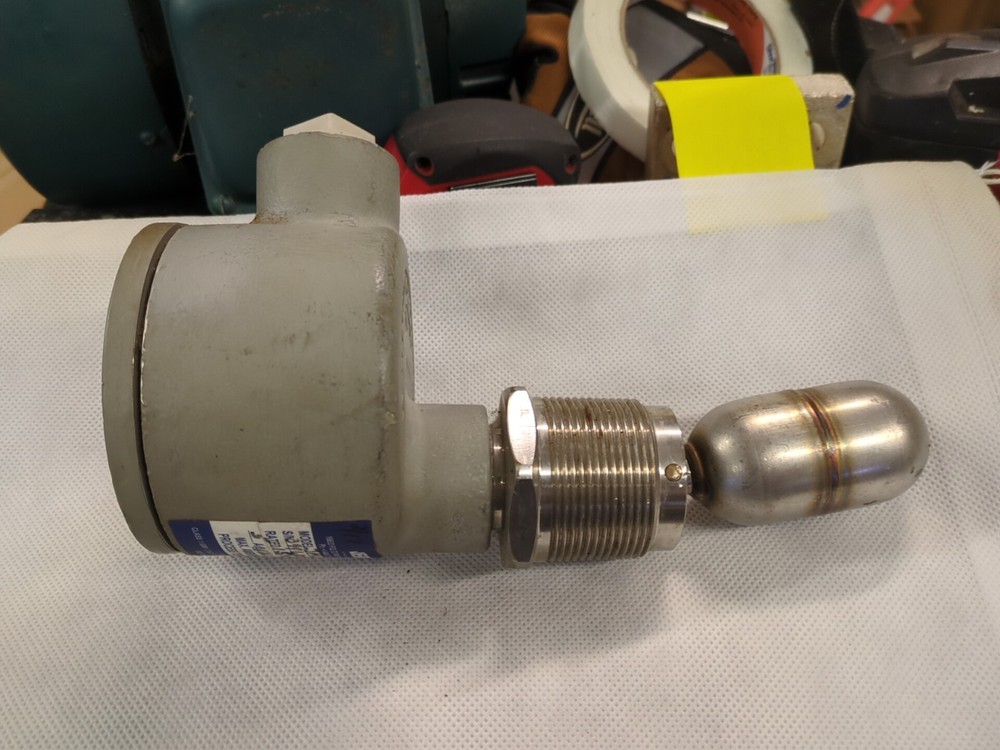 Jerguson JMLS 2200 Side Mounted Float Operated Level Switch